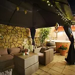 Appartamento Janicsar Garden