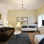 Appartamento Janicsar Garden *