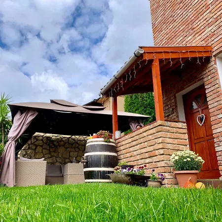 Janicsar Garden Apartament Eger