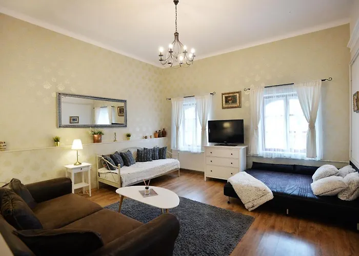 Janicsar Garden Eger