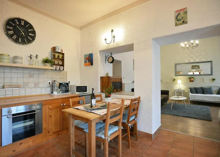 Apartament Janicsar Garden