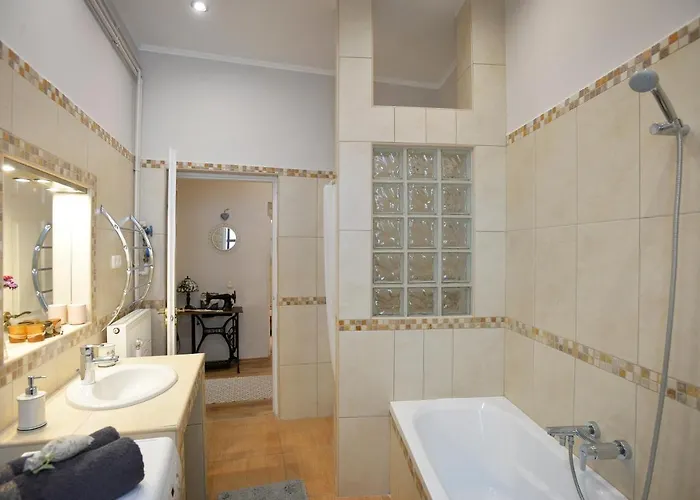 Apartament Janicsar Garden *