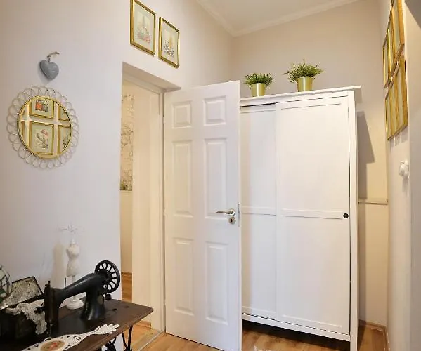 Apartament Janicsar Garden Eger