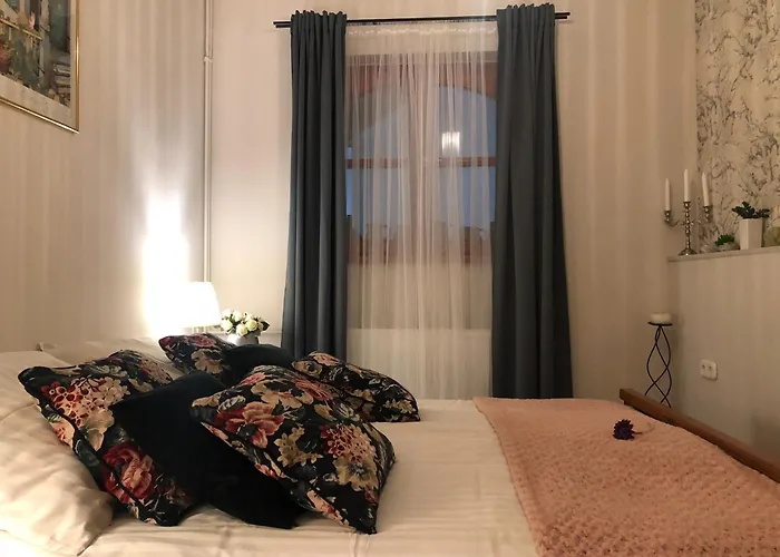 Janicsar Garden * Eger