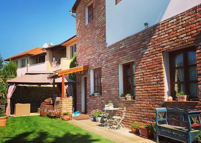 Janicsar Garden Apartament Eger